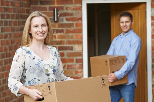 Local flat removals service for homes and apartments in Finsbury Park